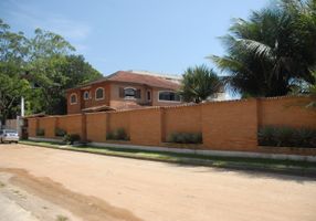 Sobrado com 6 Quartos à venda, 540m²