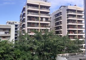 Apartamento com 3 Quartos à venda, 140m²