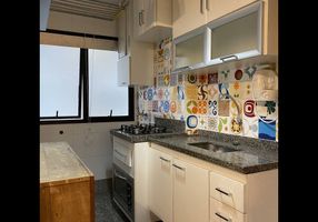 Apartamento com 1 Quarto para alugar, 28m²