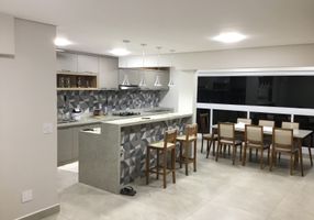 Apartamento com 3 Quartos à venda, 115m²