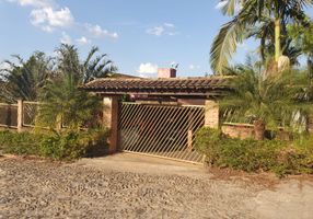 Fazenda/Sítio com 3 Quartos à venda, 1008m²