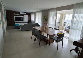 Apartamento com 3 Quartos à venda, 194m²
