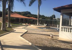 Fazenda/Sítio com 5 Quartos à venda, 2550m²