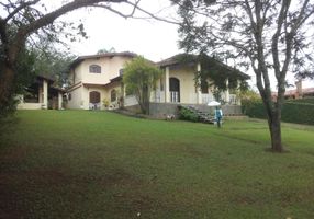 Casa de Condomínio com 3 Quartos à venda, 400m²