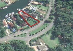 Casa de Condomínio com 5 Quartos para alugar, 600m²