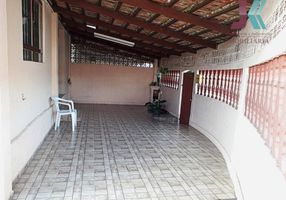 Casa com 3 Quartos para venda ou aluguel, 166m²