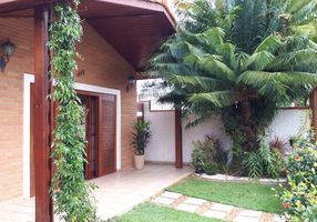Casa com 3 Quartos à venda, 125m²
