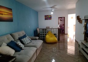 Casa com 2 Quartos à venda, 200m²