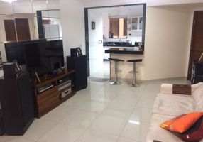 Apartamento com 3 Quartos à venda, 120m²