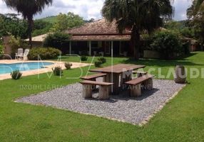 Fazenda/Sítio com 5 Quartos à venda, 900m²