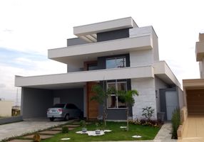 Casa de Condomínio com 3 Quartos à venda, 210m²