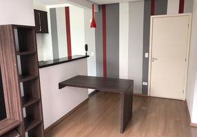 Apartamento com 2 Quartos para alugar, 52m²