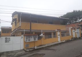 Apartamento com 2 Quartos para alugar, 100m²
