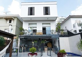 Casa com 5 Quartos à venda, 345m²