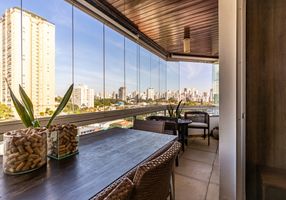 Apartamento com 3 Quartos à venda, 150m²