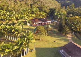 Fazenda/Sítio à venda, 815m²