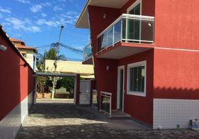 Casa de Condomínio com 2 Quartos para alugar, 100m²