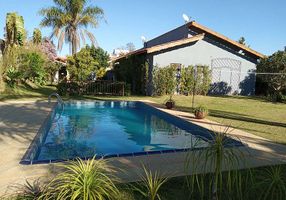 Chácara com 5 Quartos à venda, 360m²