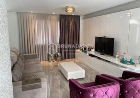 Casa com 4 Quartos à venda, 300m²