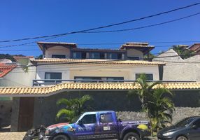 Casa com 7 Quartos à venda, 600m²