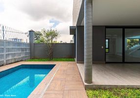 Casa de Condomínio com 3 Quartos à venda, 272m²