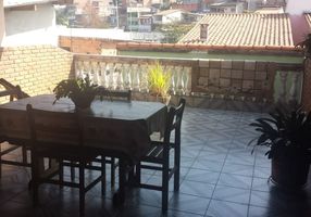 Casa com 3 Quartos à venda, 125m²