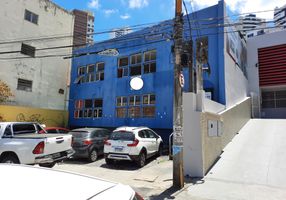 Prédio Comercial com 6 Quartos para alugar, 1101m²