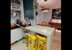 Apartamento com 2 Quartos à venda, 82m²