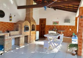 Casa com 3 Quartos à venda, 680m²