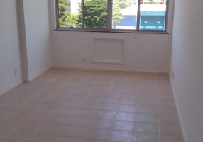 Apartamento com 2 Quartos para alugar, 70m²