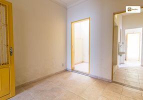 Casa com 2 Quartos para alugar, 143m²