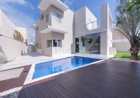 Casa com 3 Quartos para venda ou aluguel, 286m²