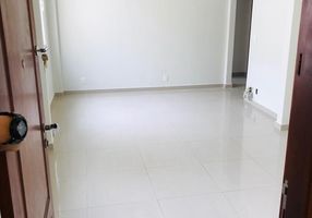Apartamento com 2 Quartos para alugar, 80m²