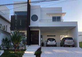 Casa de Condomínio com 3 Quartos à venda, 300m²