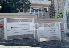 Sobrado com 3 Quartos à venda, 170m²