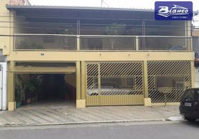 Sobrado com 4 Quartos à venda, 439m²