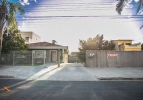 Casa com 4 Quartos para alugar, 440m²