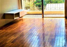 Apartamento com 2 Quartos para alugar, 75m²