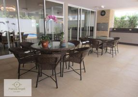 Casa de Condomínio com 5 Quartos à venda, 450m²