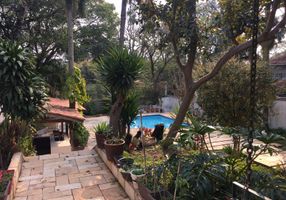 Casa com 4 Quartos à venda, 750m²