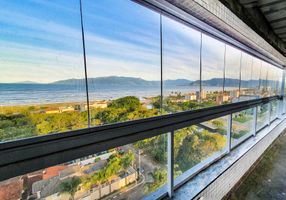 Apartamento com 3 Quartos à venda, 137m²