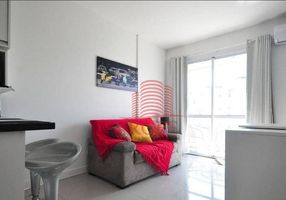 Kitnet com 1 Quarto para venda ou aluguel, 33m²