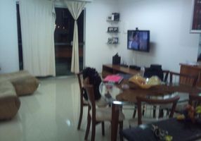 Casa com 3 Quartos à venda, 122m²