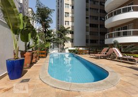 Apartamento com 3 Quartos para alugar, 125m²