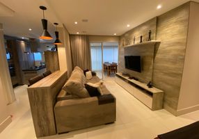 Apartamento com 3 Quartos para alugar, 100m²