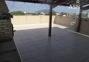 Cobertura com 2 Quartos para venda ou aluguel, 110m²