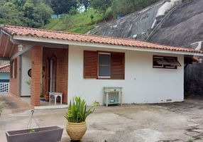 Casa de Condomínio com 2 Quartos à venda, 70m²