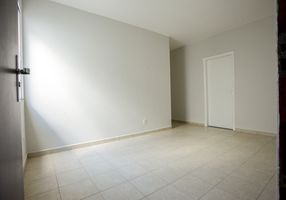 Apartamento com 3 Quartos para alugar, 132m²