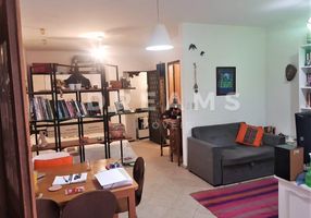 Casa com 3 Quartos à venda, 110m²