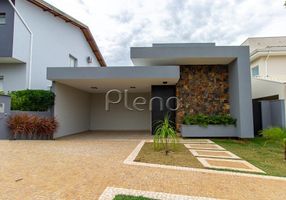 Casa com 3 Quartos à venda, 181m²